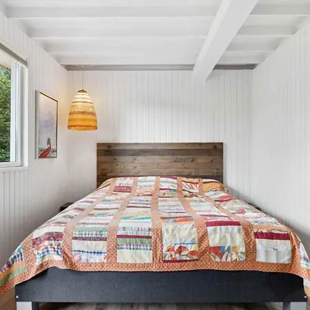 Renovated Gem With View And Sunny Terraces Holiday home
