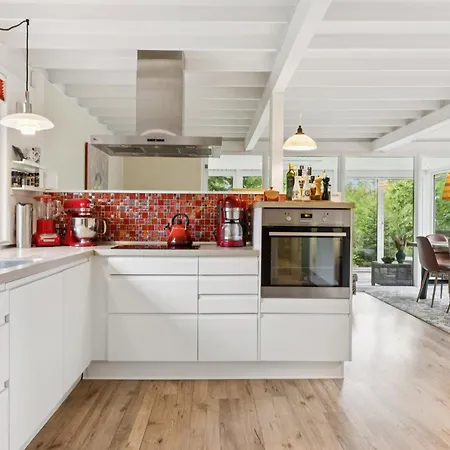 Ferienhaus Renovated Gem With View And Sunny Terraces