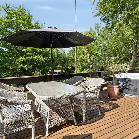 Ferienhaus Renovated Gem With View And Sunny Terraces *