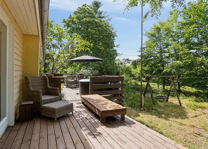 Renovated Gem With View And Sunny Terraces