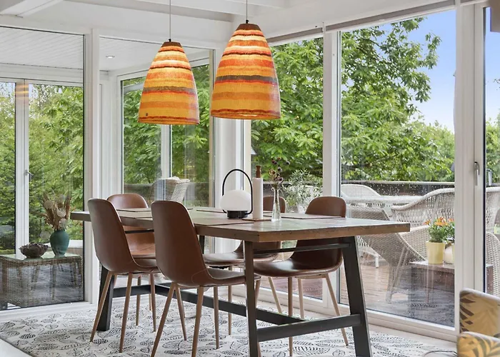 Renovated Gem With View And Sunny Terraces Hébergement de vacances