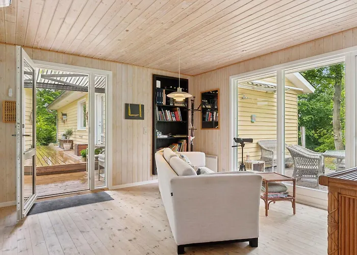 Renovated Gem With View And Sunny Terraces